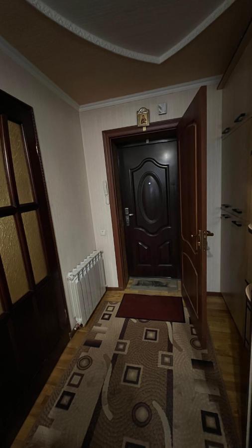 Просторі Та Комфортні Апартаменти «Д.І.М.» Kamieniec Podolski Zewnętrze zdjęcie